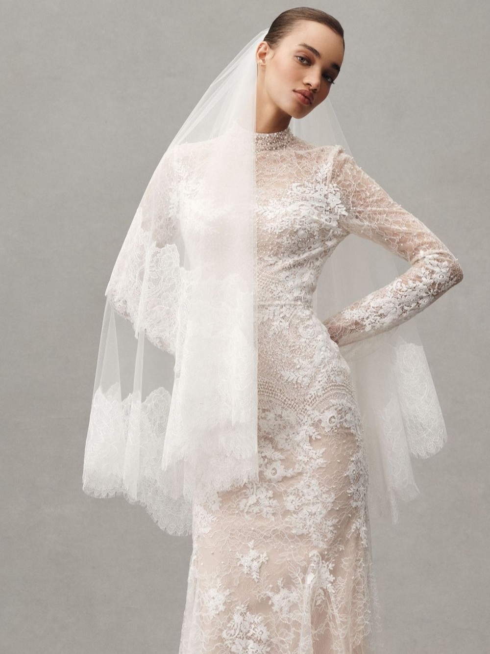Watters Francés Lace Fingertip Veil